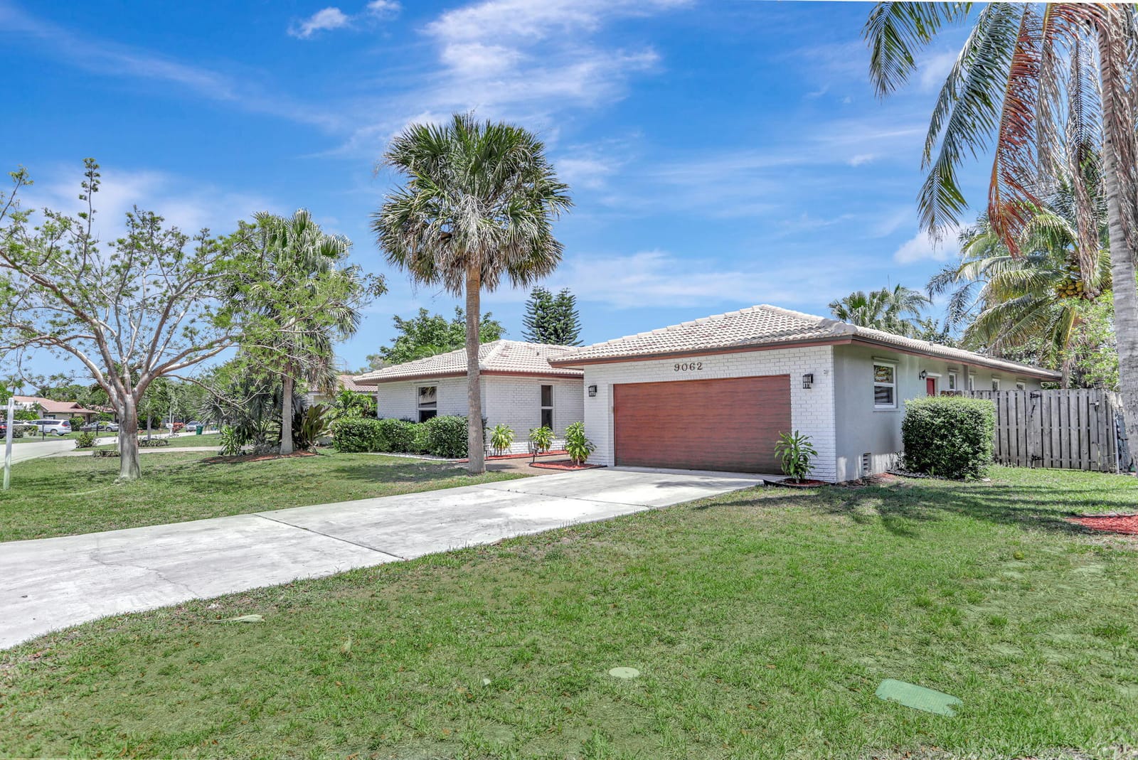 9062 NW 20 Manor — photo 2