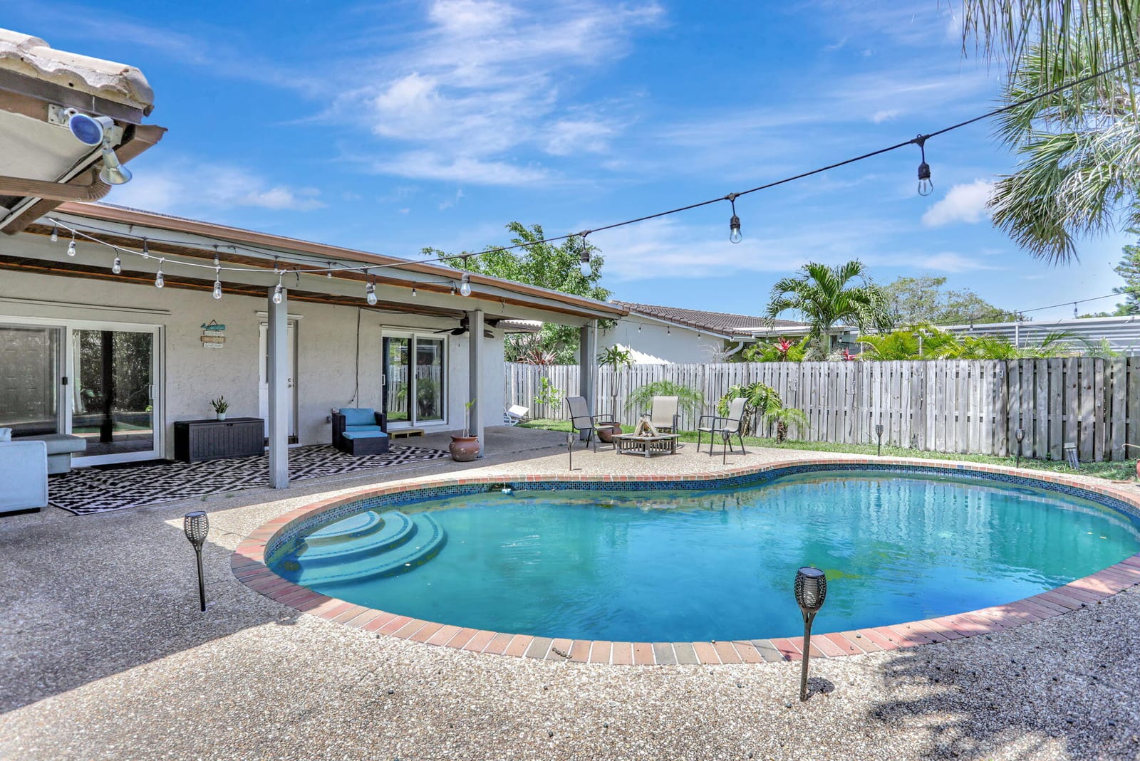 9062 NW 20 Manor — photo 3