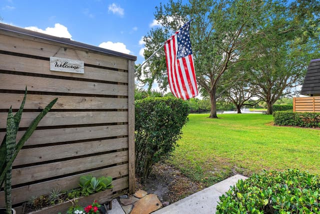 506 5th Terrace, Palm Beach Gardens, FL 33418