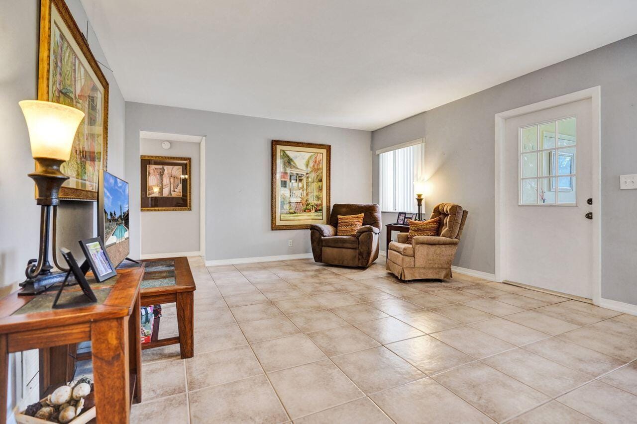 5900 Whispering Pine Way B-2, Greenacres, FL 33463 photo 10