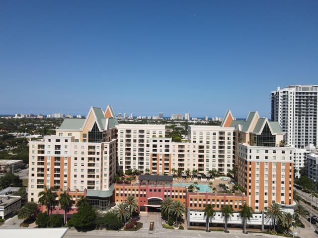 100 N Federal Highway 1139, sold in Waverly At Las Olas Condo, Fort Lauderdale, FL