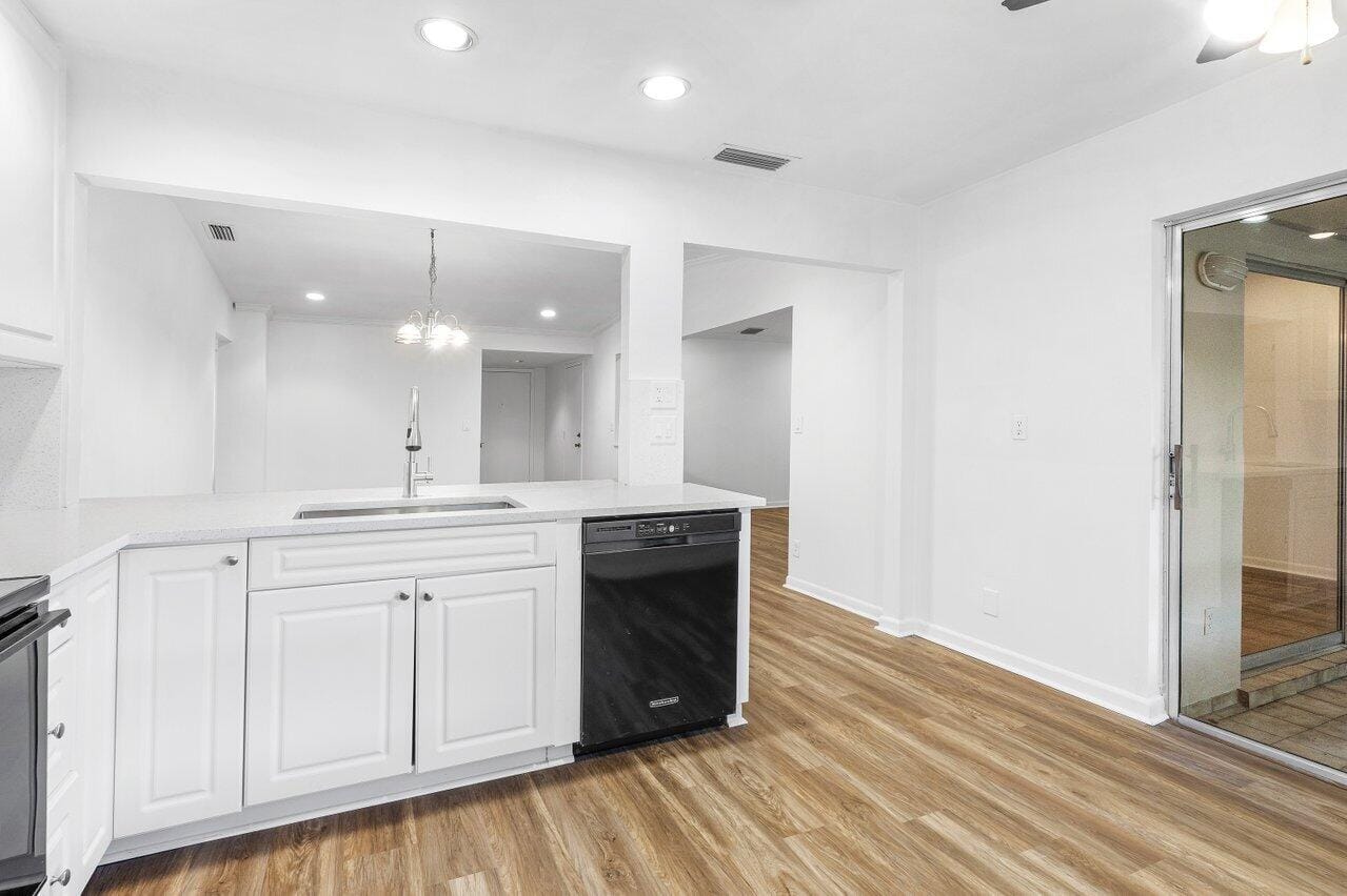 5424 Viburnum Circle, Delray Beach, FL 33484 photo 9