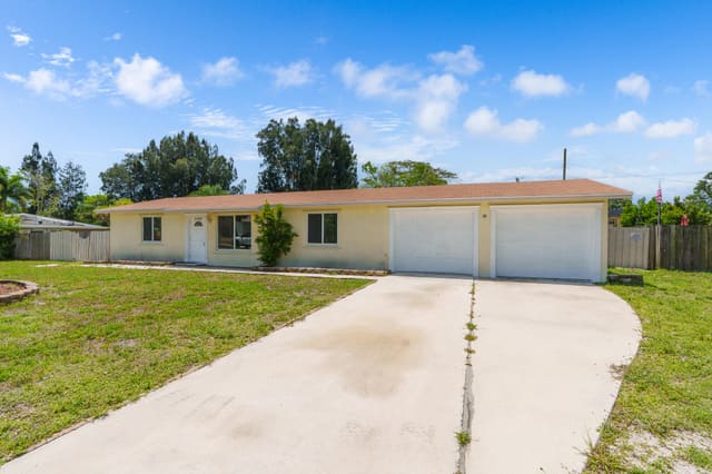 3180 Carol Avenue, Palm Springs, FL 33461