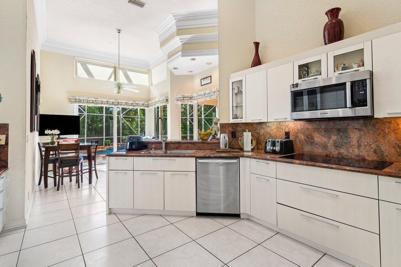 1345 SW 21st Avenue, Boca Raton, FL 33486 photo 5