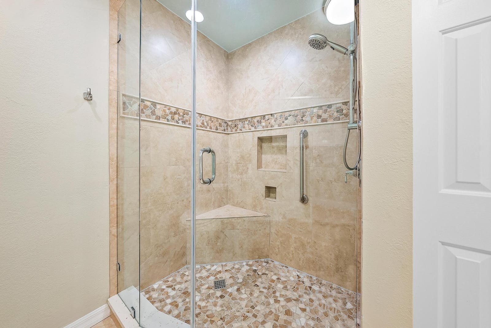 370 Golfview Road 304, North Palm Beach, FL 33408 photo 16