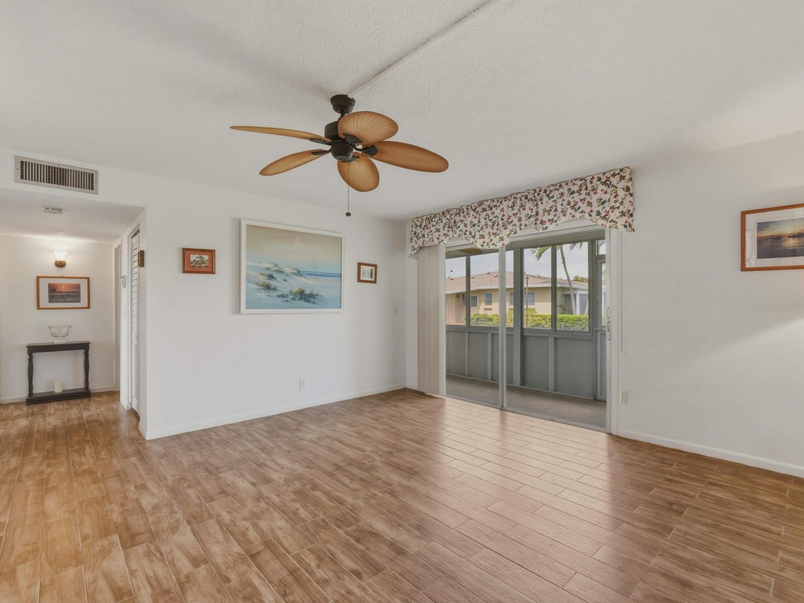 301 Circle Drive S 103, Boynton Beach, FL 33435 photo 17