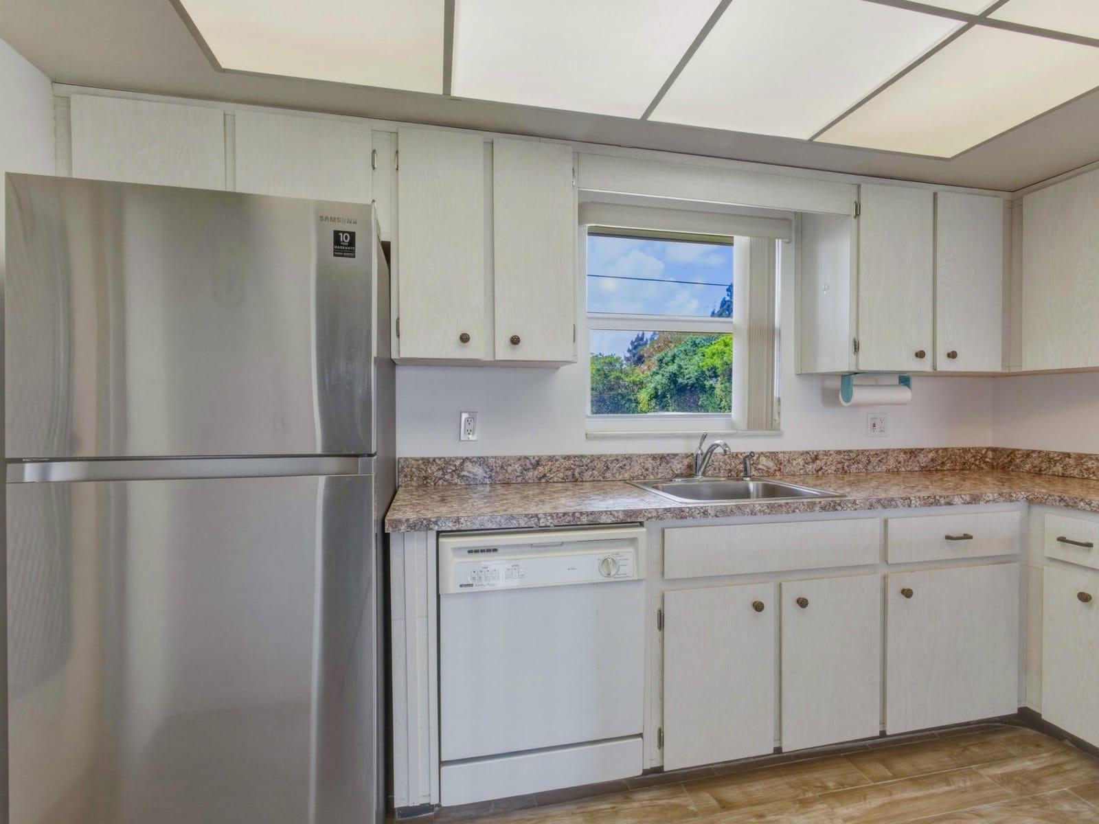301 Circle Drive S 103 — photo 9