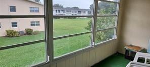 86 Westbury 86 — photo 5