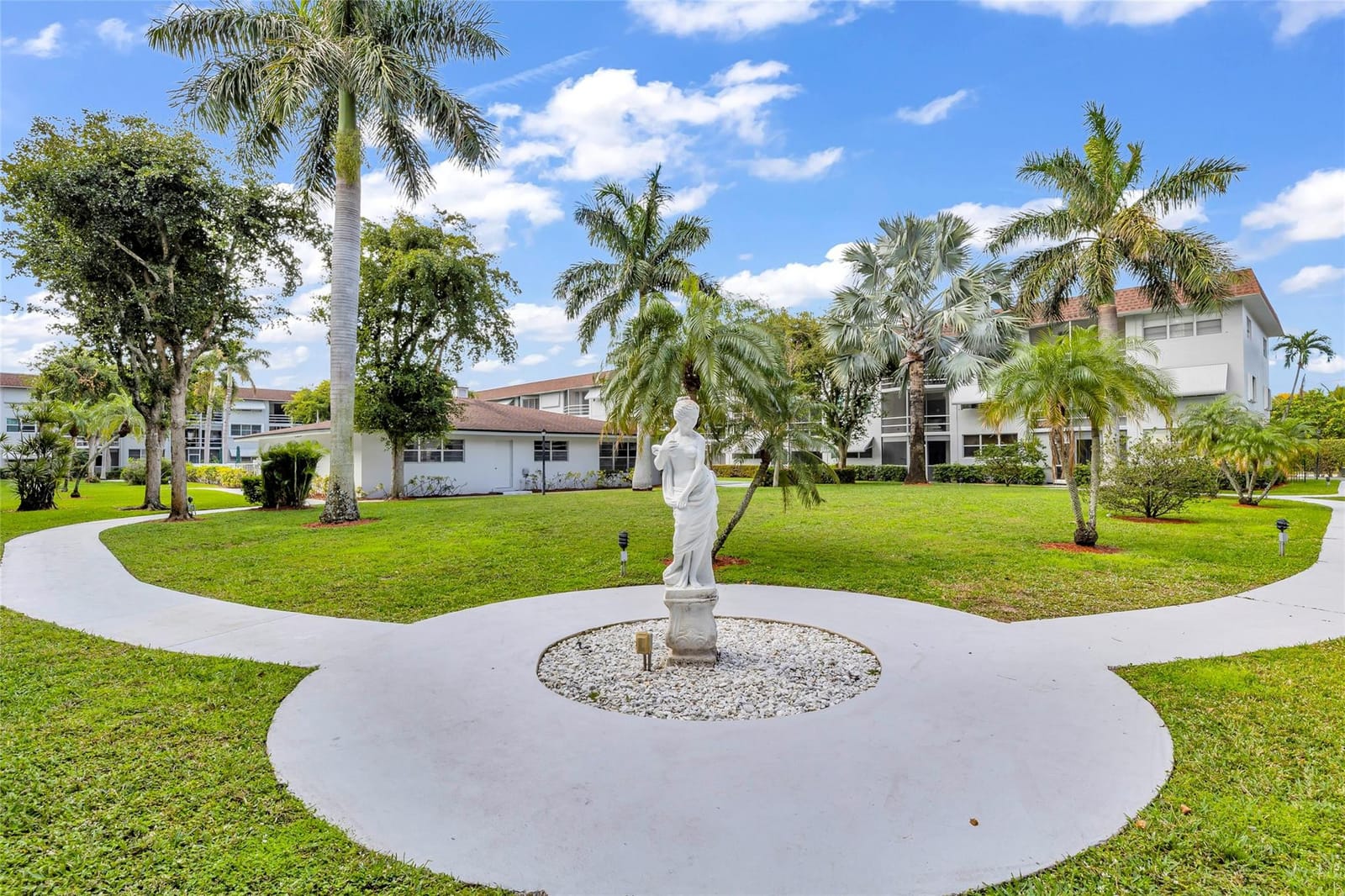 400 SE 10th Street 110, Deerfield Beach, FL 33441 photo 25