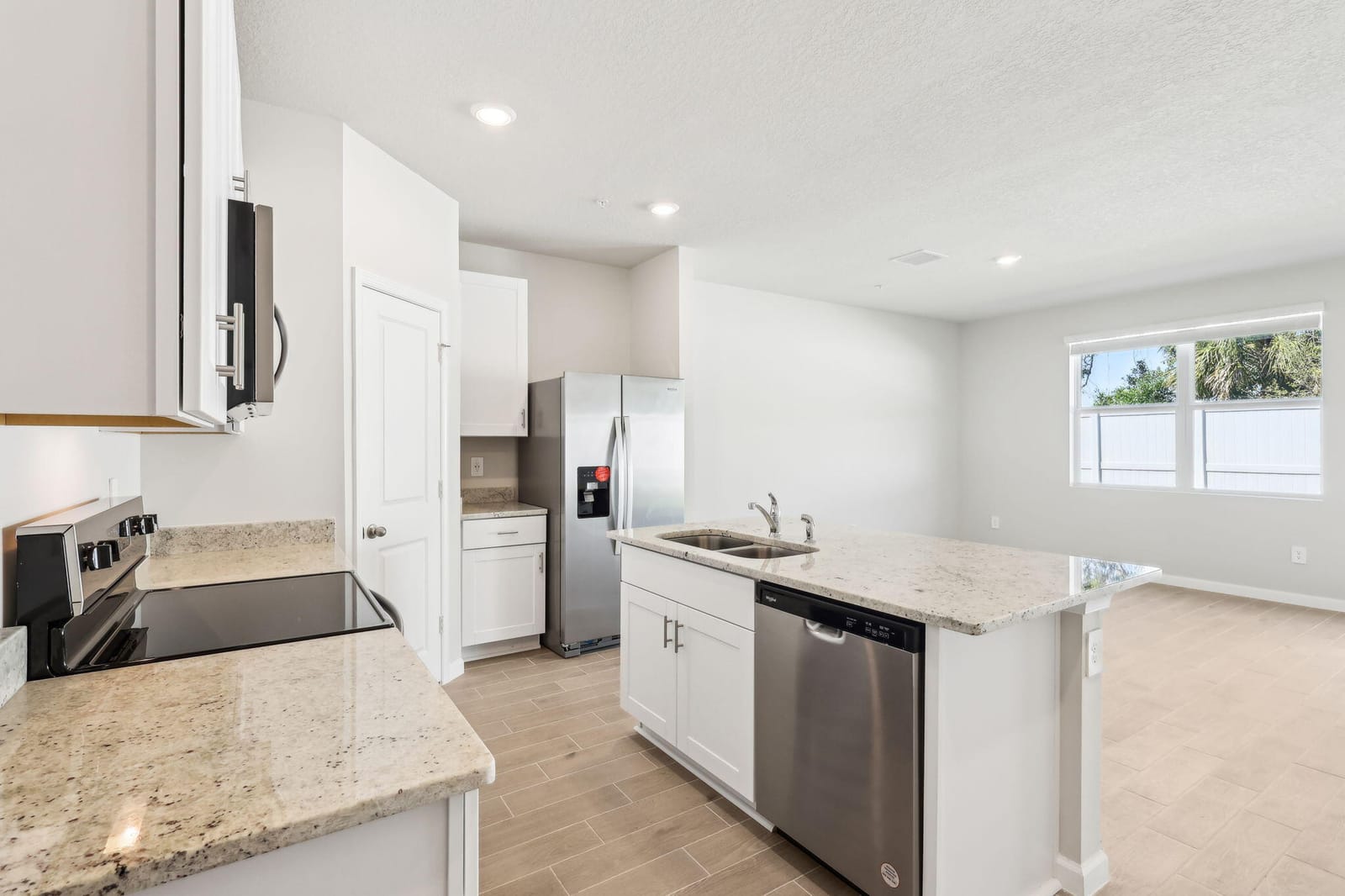 522 Salisbury Circle — photo 8