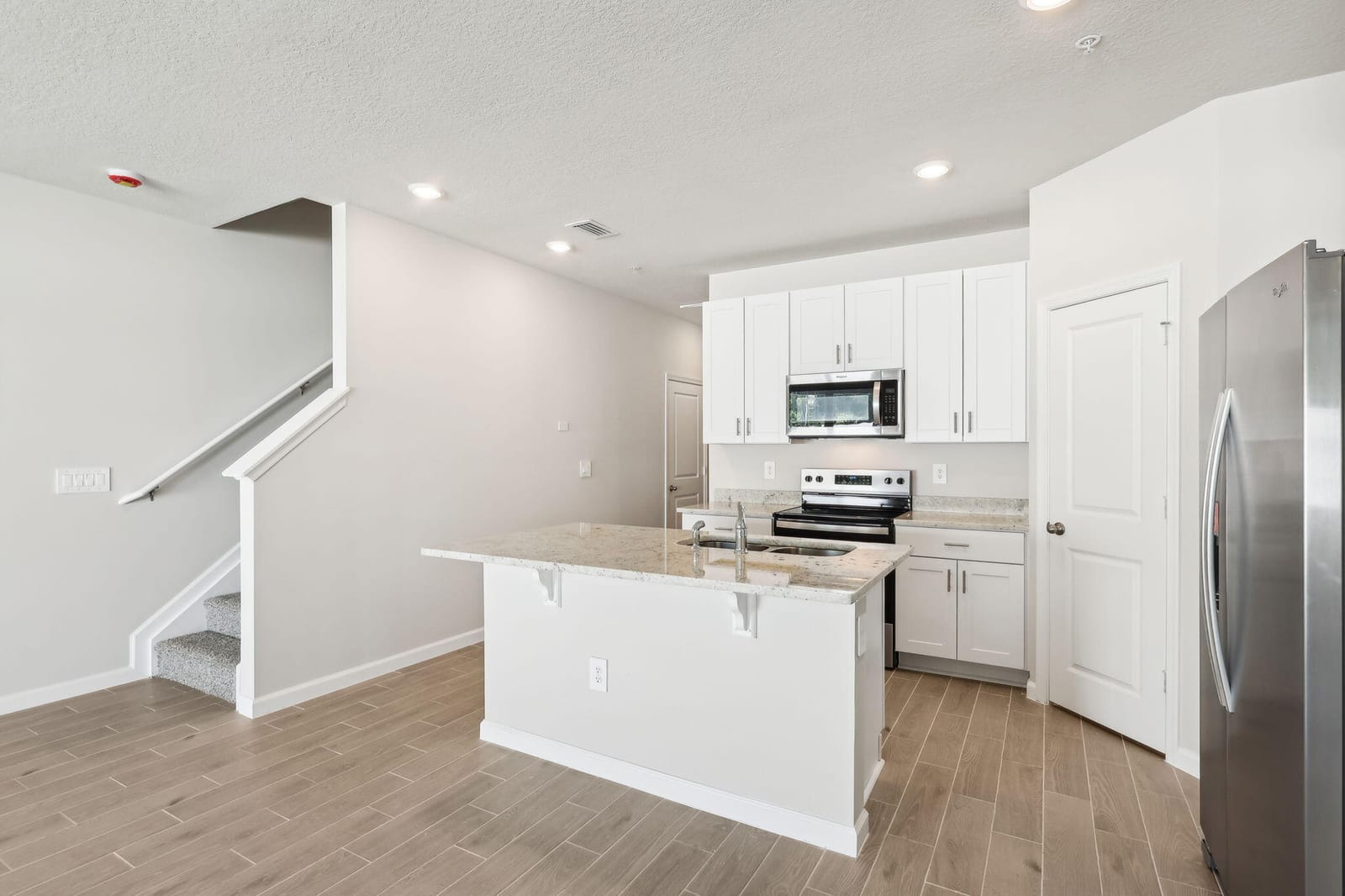 522 Salisbury Circle — photo 9