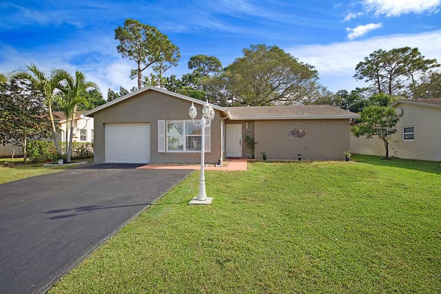 6380 Summer Sky Lane, sold in Lucerne Homes East 4, Greenacres, FL