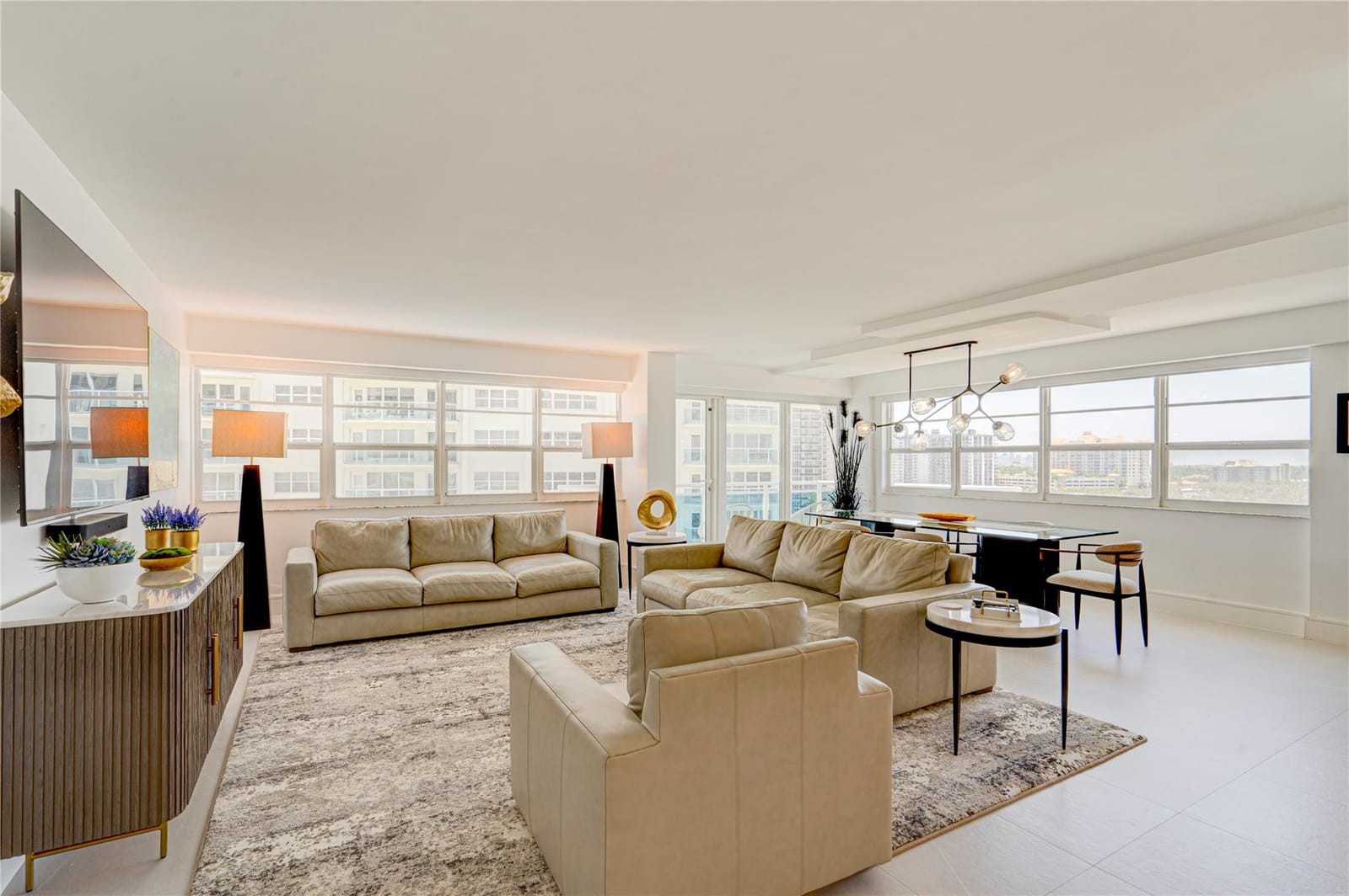 3430 Galt Ocean Drive 1011 — photo 2