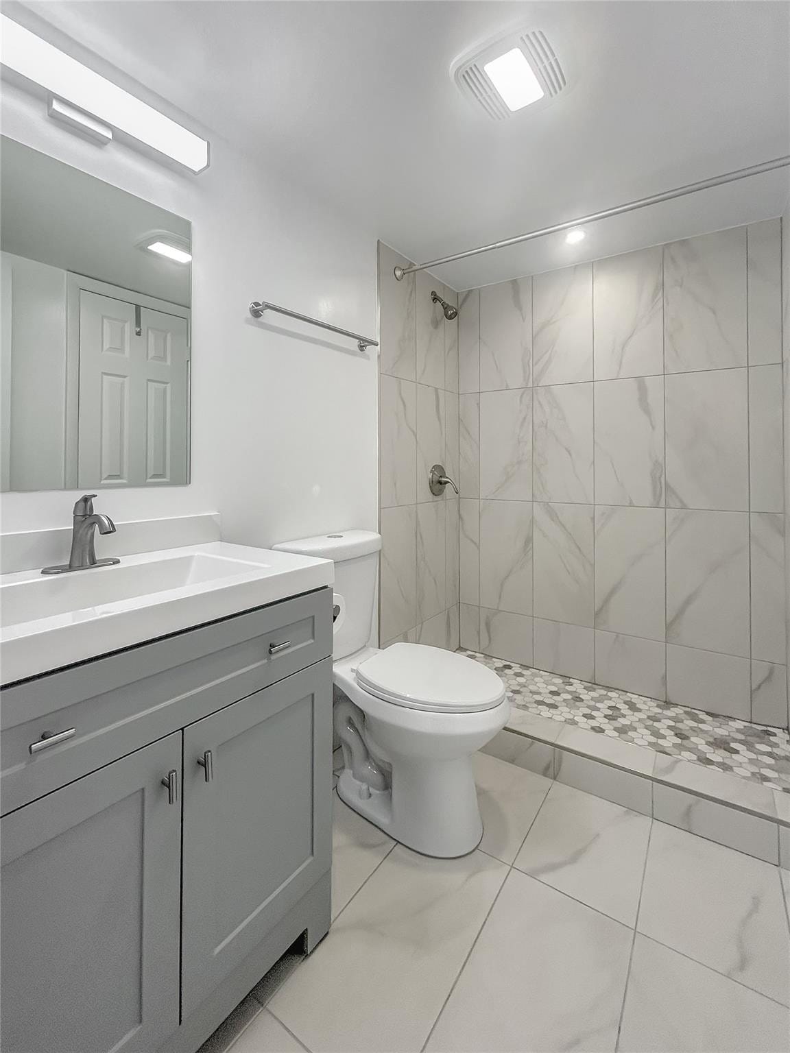 7173 Orange Drive 103B — photo 9