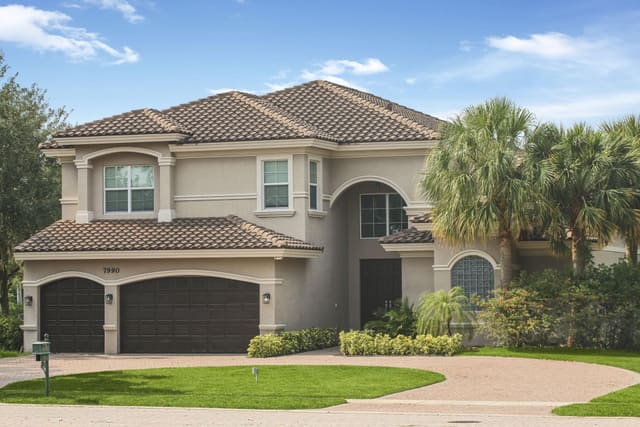 7990 Arbor Crest Way, sold in Bayhill Estates, Palm Beach Gardens, FL