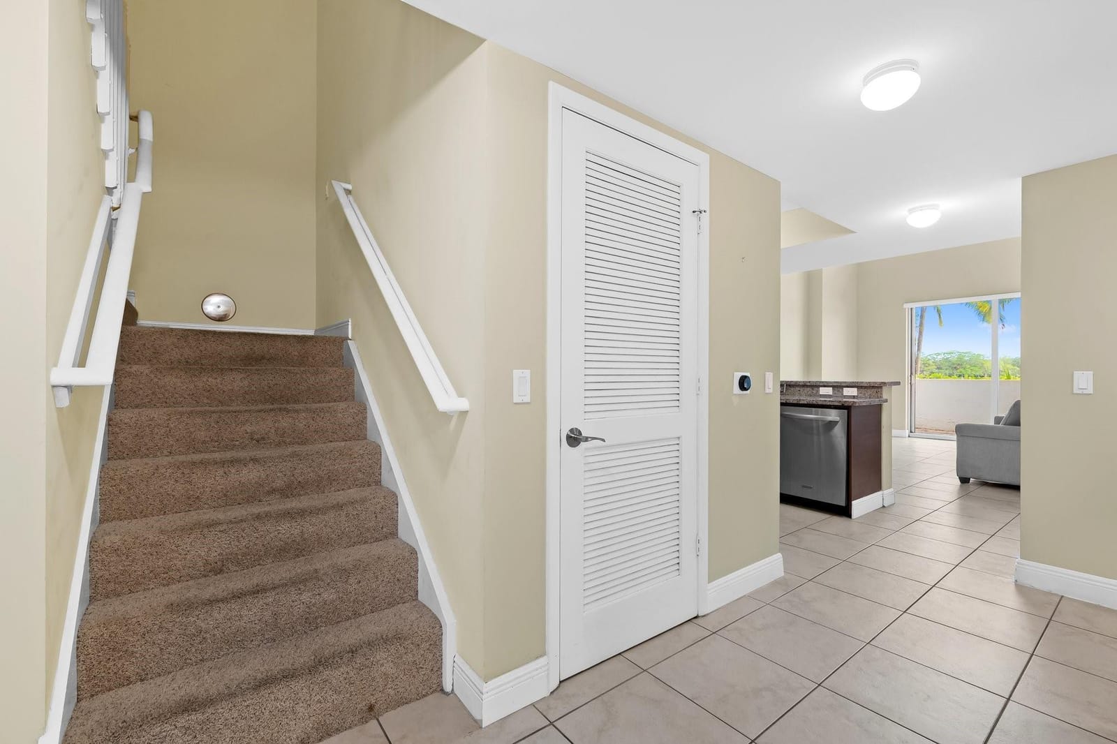 2641 N Flamingo Road TH7 — photo 11