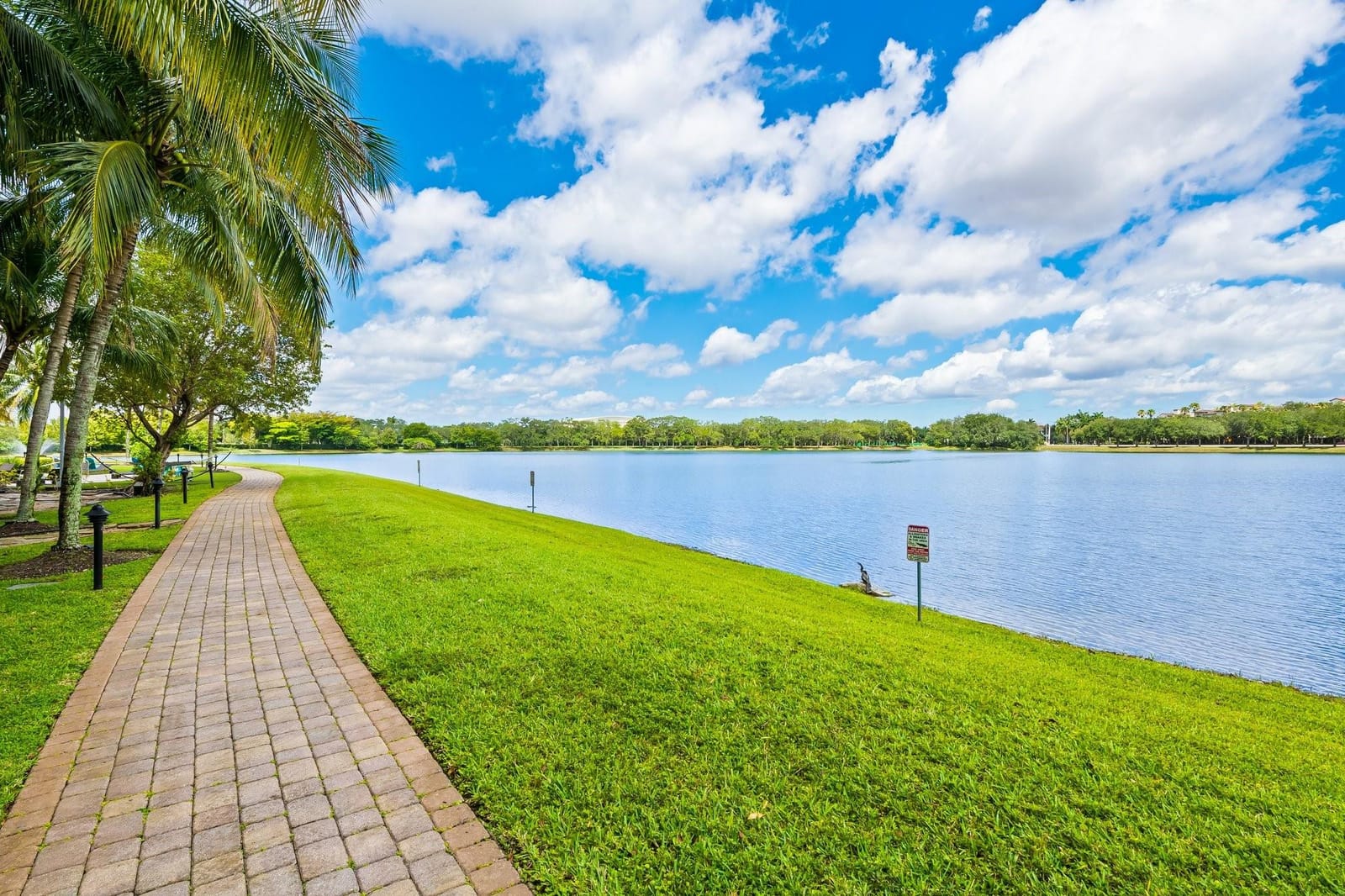 2641 N Flamingo Road TH7, Sunrise, FL 33323 photo 15