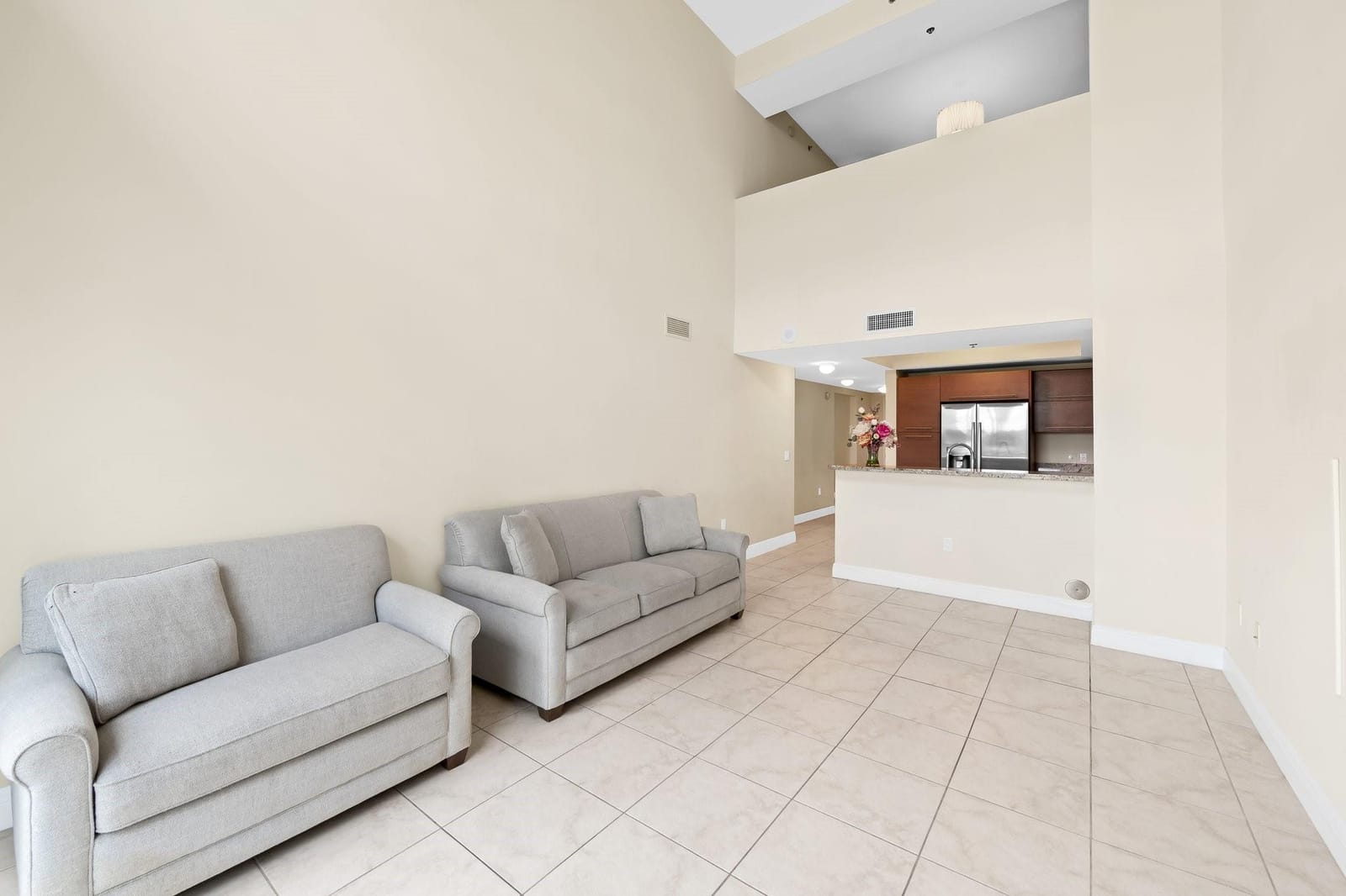2641 N Flamingo Road TH7 — photo 4
