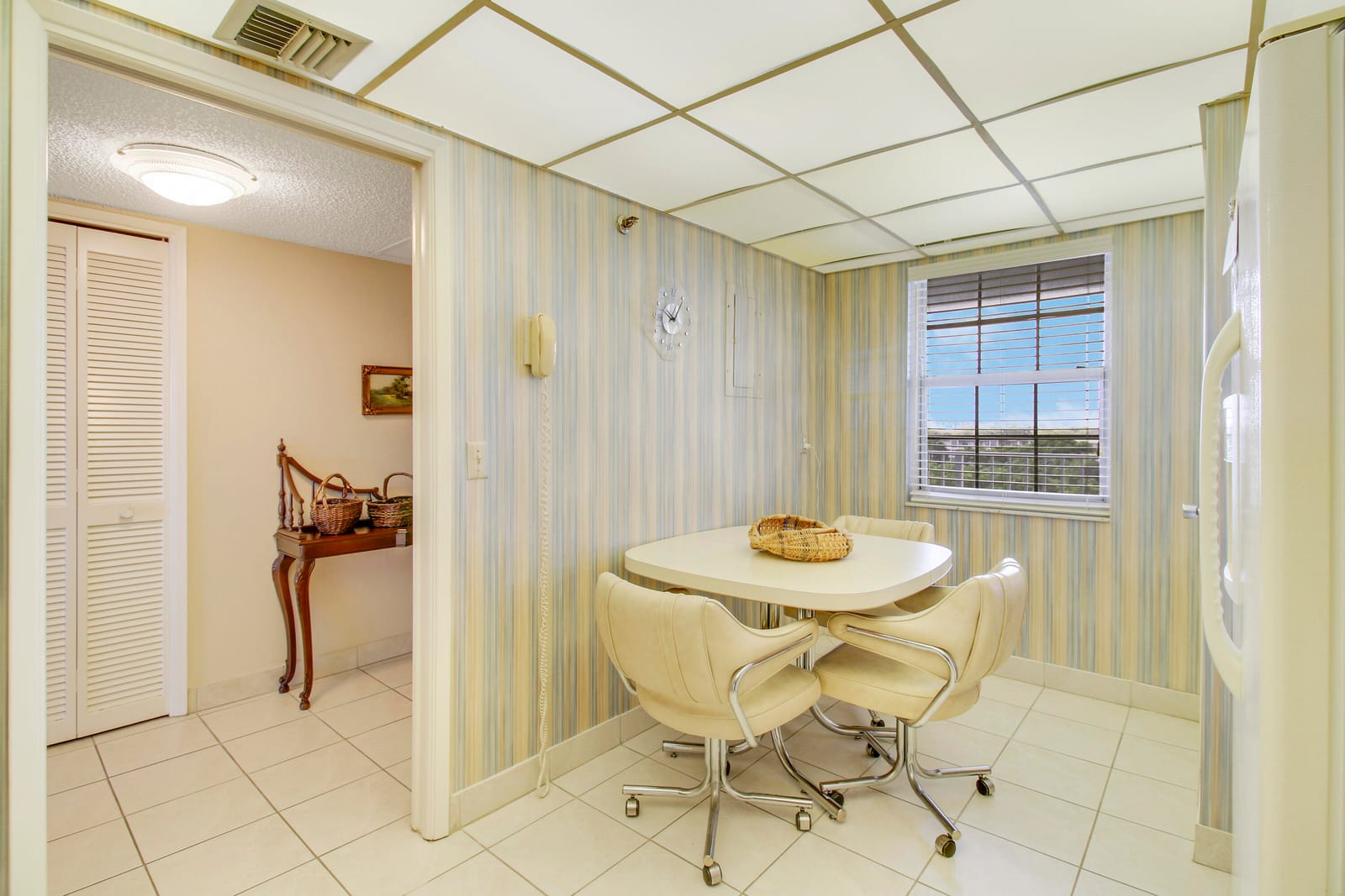 4015 W Palm Aire Drive 704 — photo 4