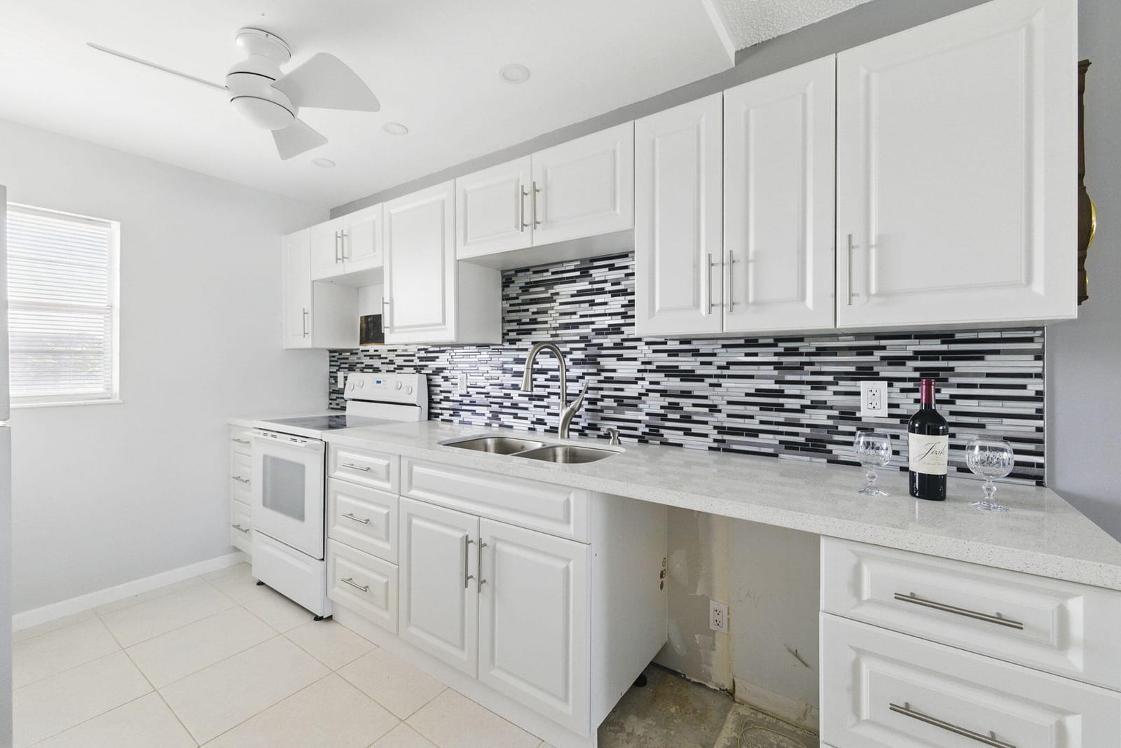 2951 NW 46th Avenue 407 — photo 2