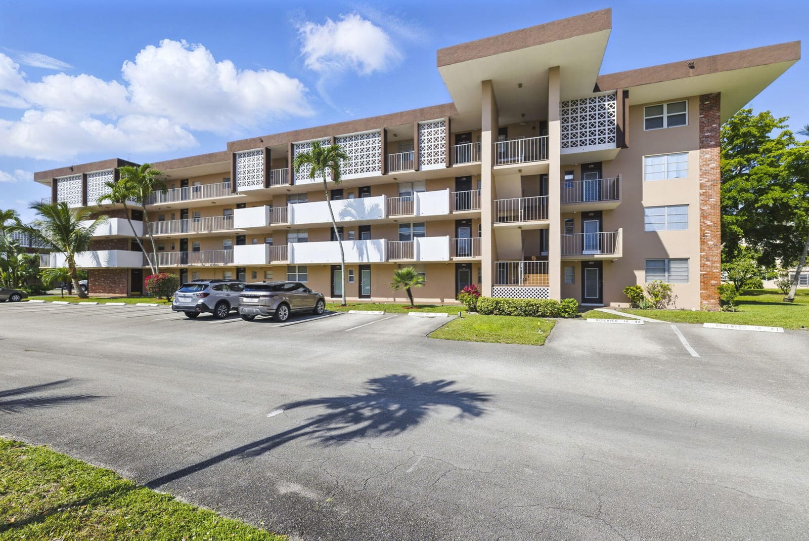 2951 NW 46th Avenue 407, Lauderdale Lakes, FL 33313 photo 27