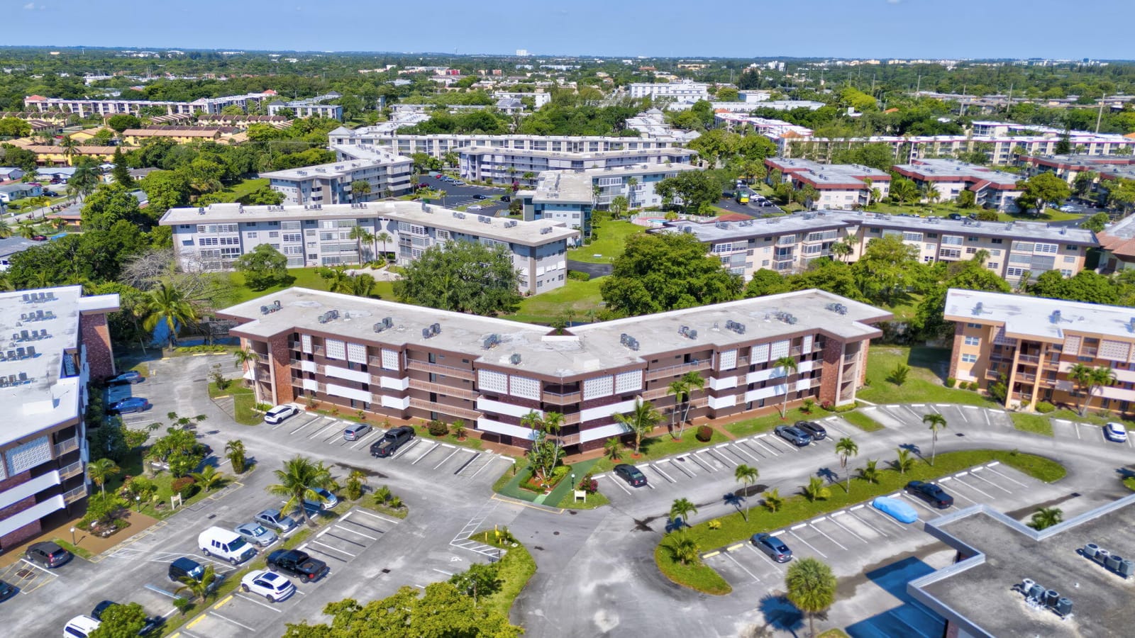 2951 NW 46th Avenue 407, Lauderdale Lakes, FL 33313 photo 30
