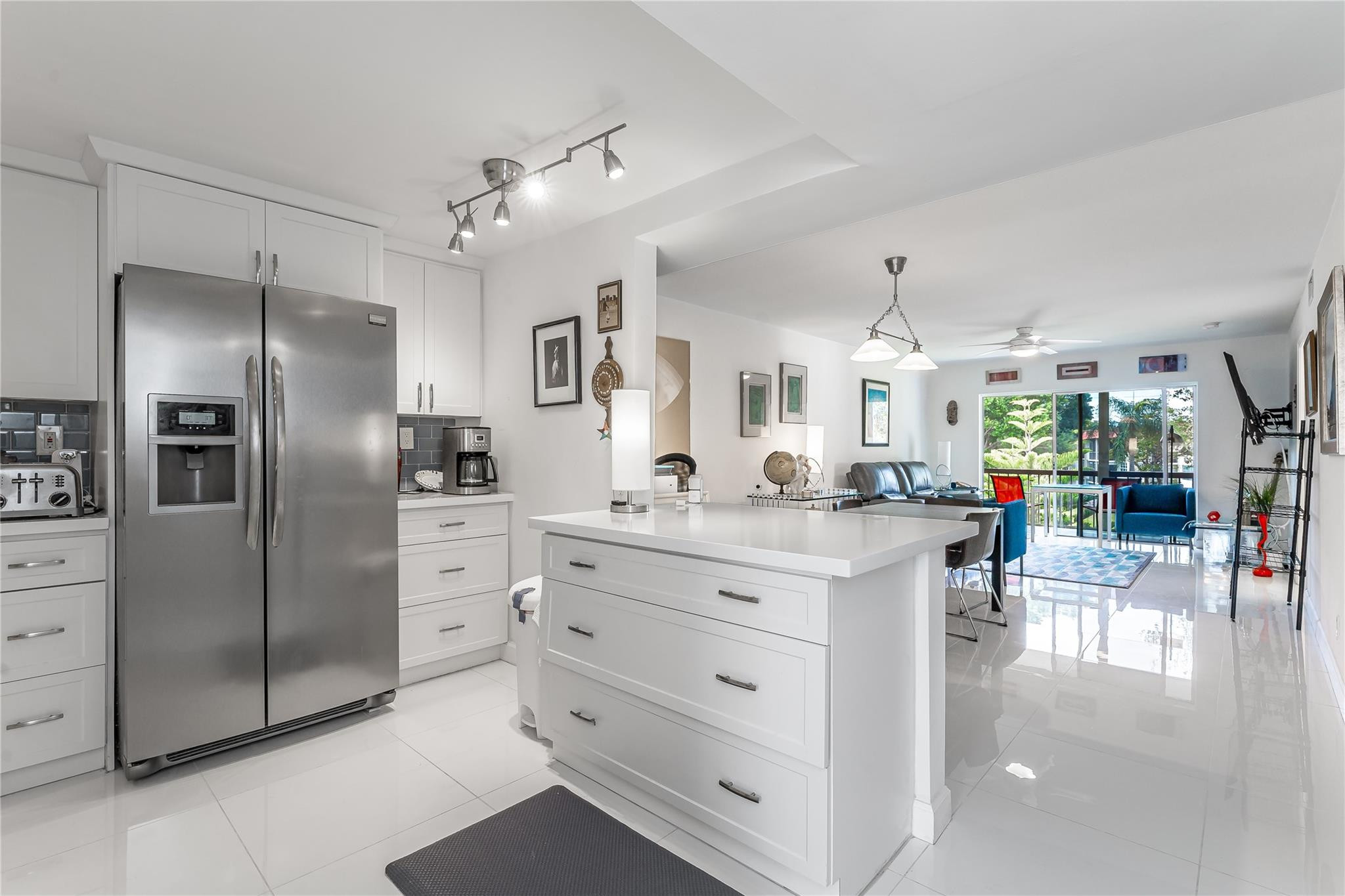 811 S Hollybrook Drive 301, Pembroke Pines, FL 33025, Pembroke Pines