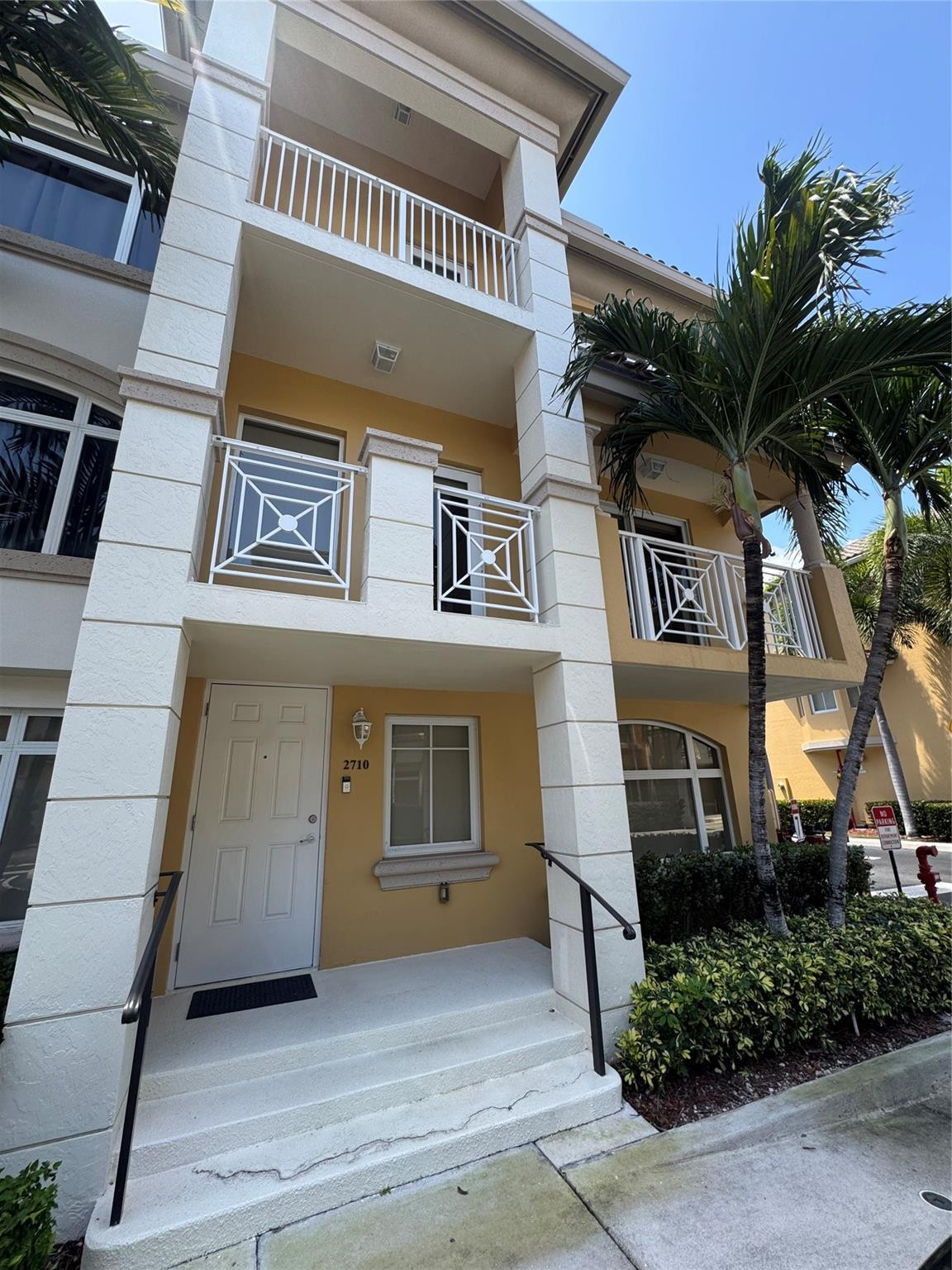 2710 NE 184th Terrace, Aventura, FL 33160, Aventura