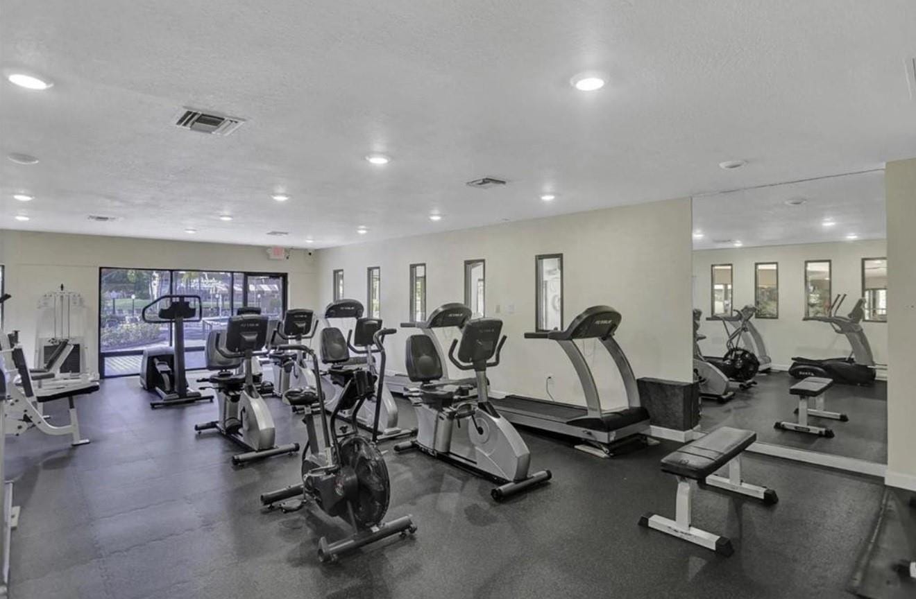 9460 Sunrise Lake Boulevard 212, Sunrise, FL 33322 photo 24