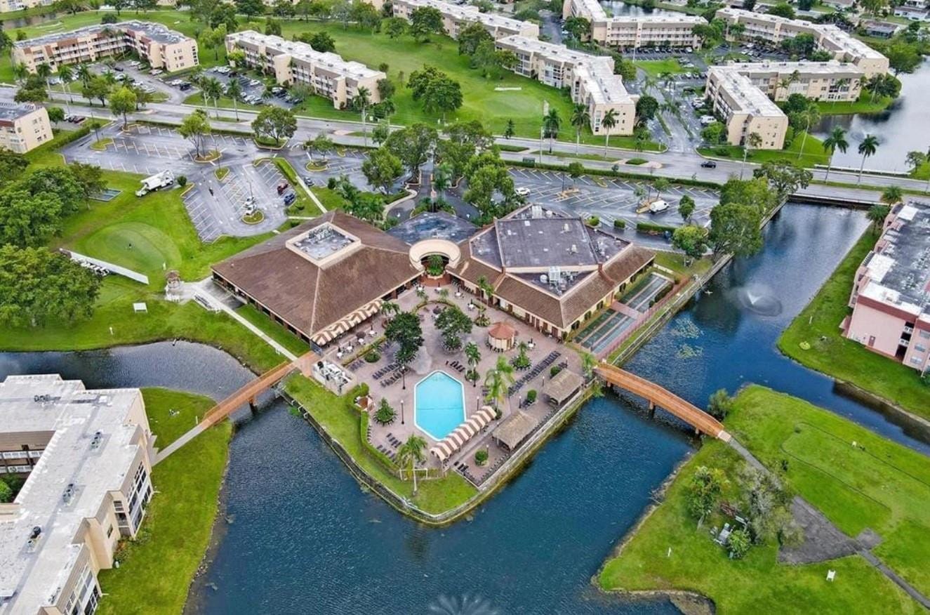 9460 Sunrise Lake Boulevard 212, Sunrise, FL 33322 photo 26