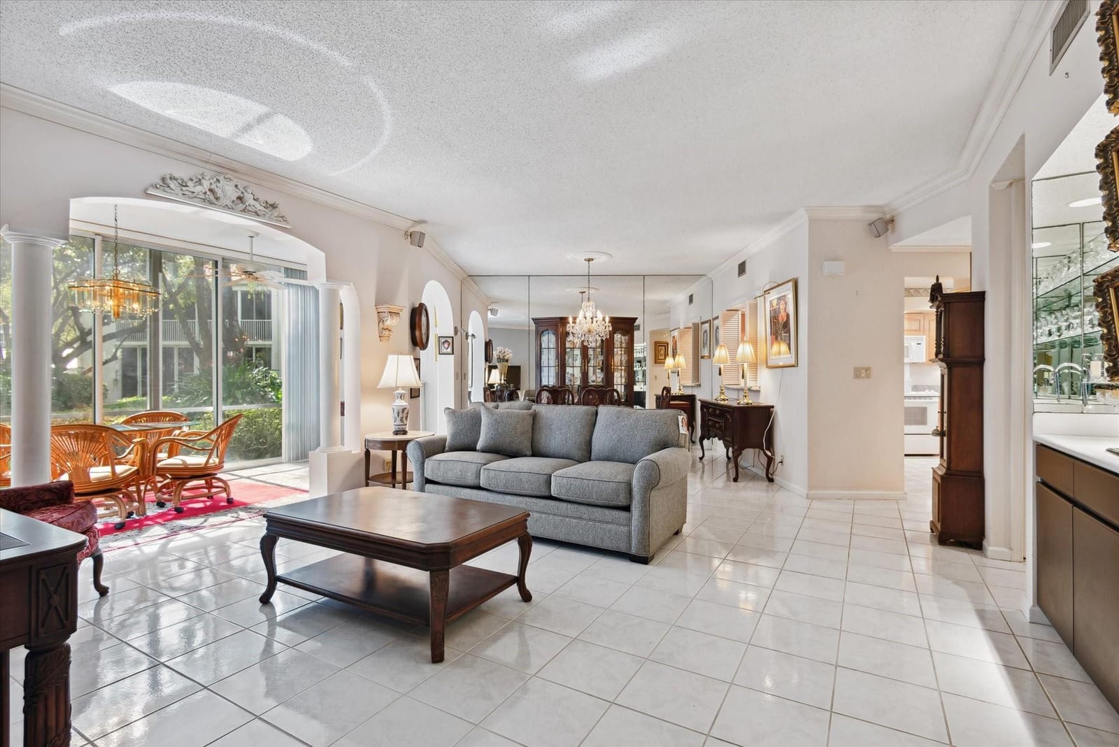 4130 W Palm Aire Drive 301A — photo 2