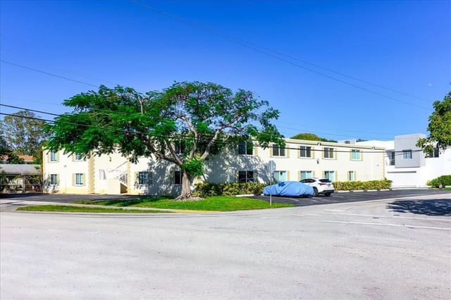 1320 Miami Road 2, sold in Harbordale Breezes, Fort Lauderdale, FL