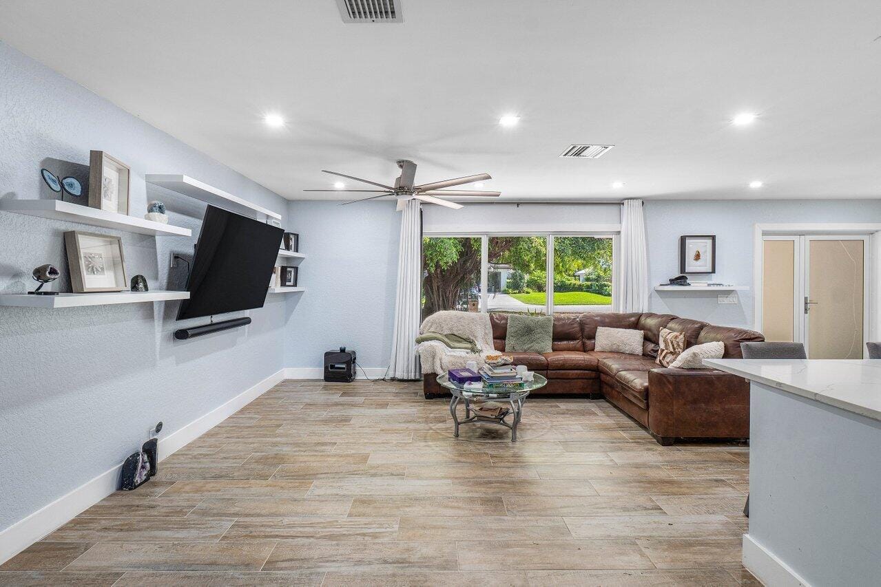 3907 Sherwood Boulevard, Delray Beach, FL 33445 photo 11