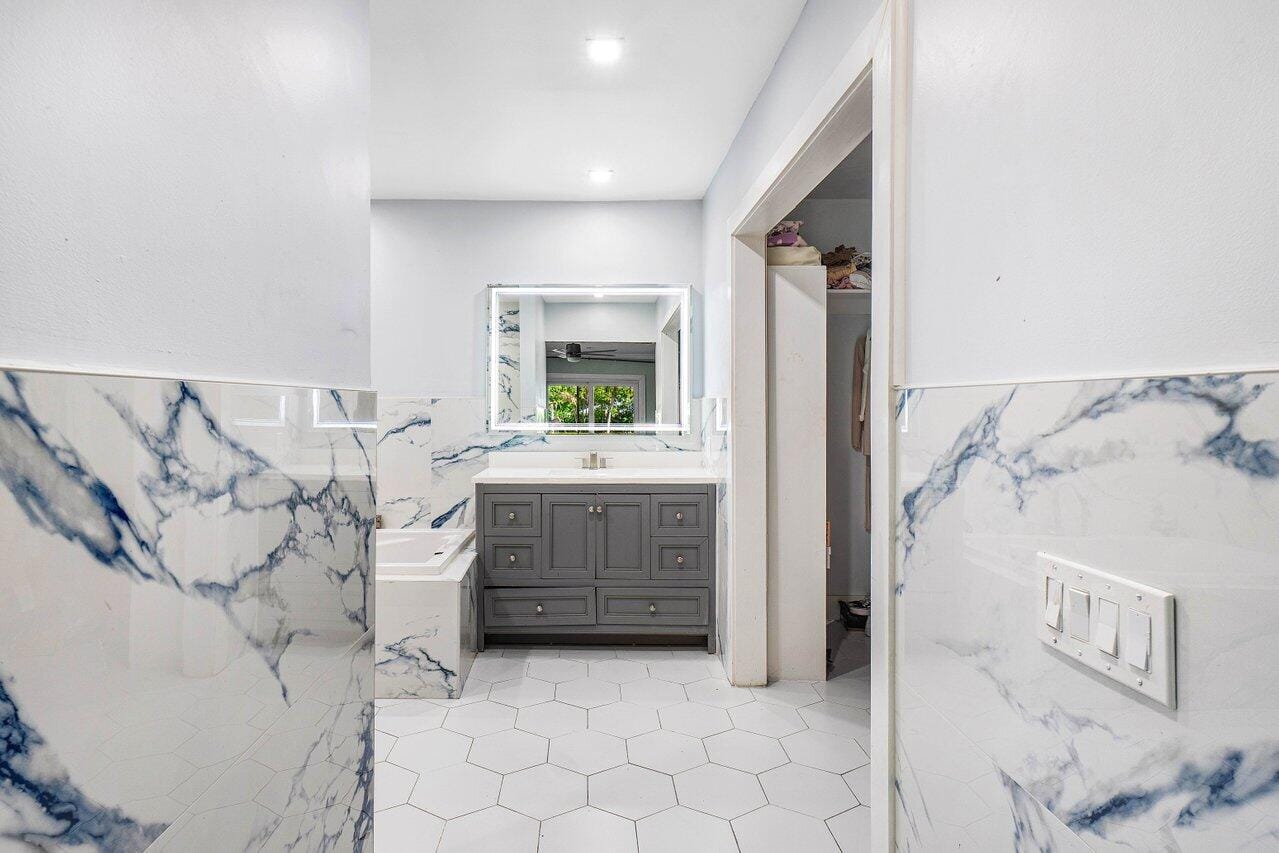 3907 Sherwood Boulevard, Delray Beach, FL 33445 photo 25