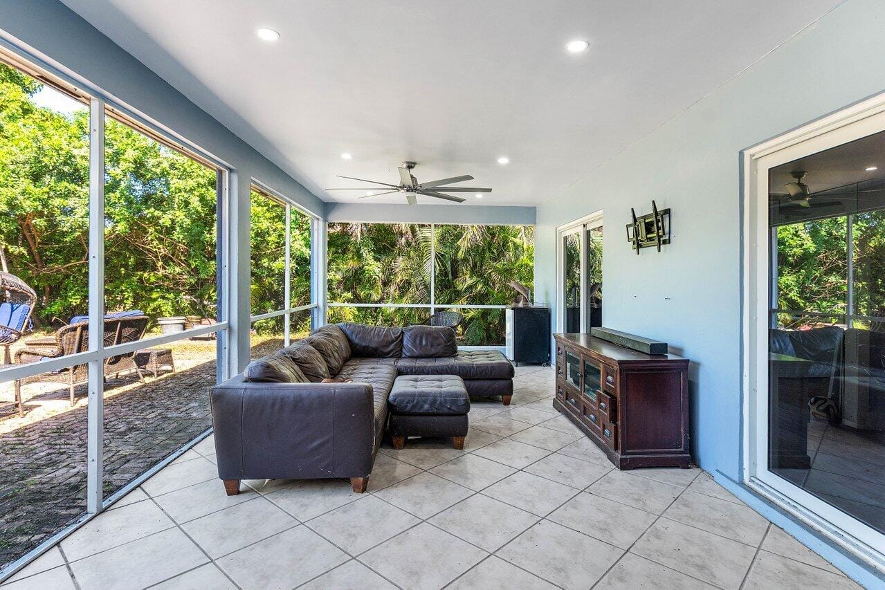 3907 Sherwood Boulevard, Delray Beach, FL 33445 photo 29
