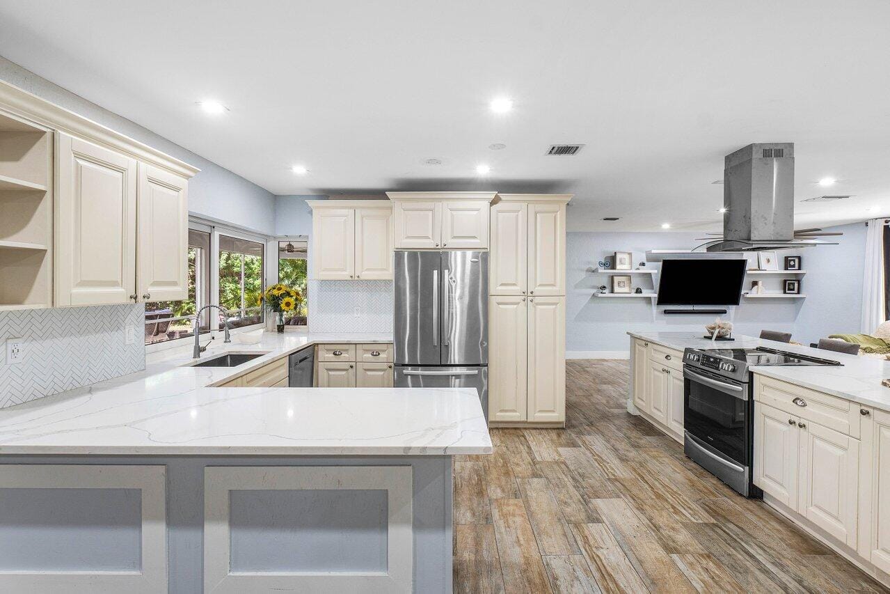 3907 Sherwood Boulevard, Delray Beach, FL 33445 photo 7