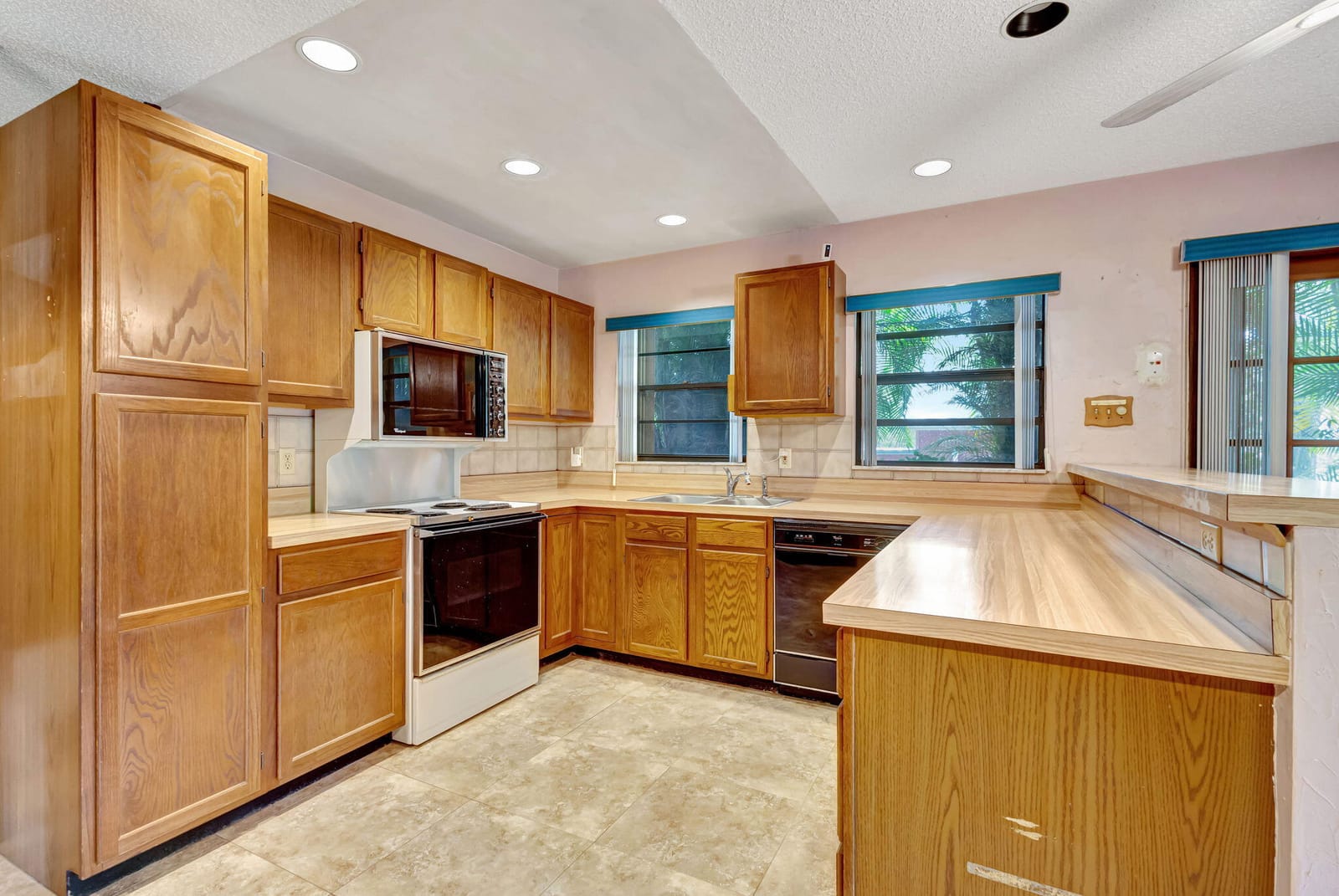 13705 Persimmon Boulevard, The Acreage, FL 33411 photo 20