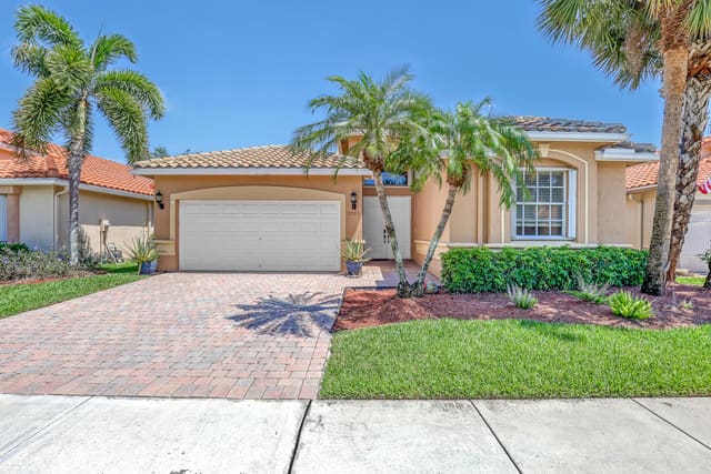 7703 Caprio Drive, Boynton Beach, FL 33472