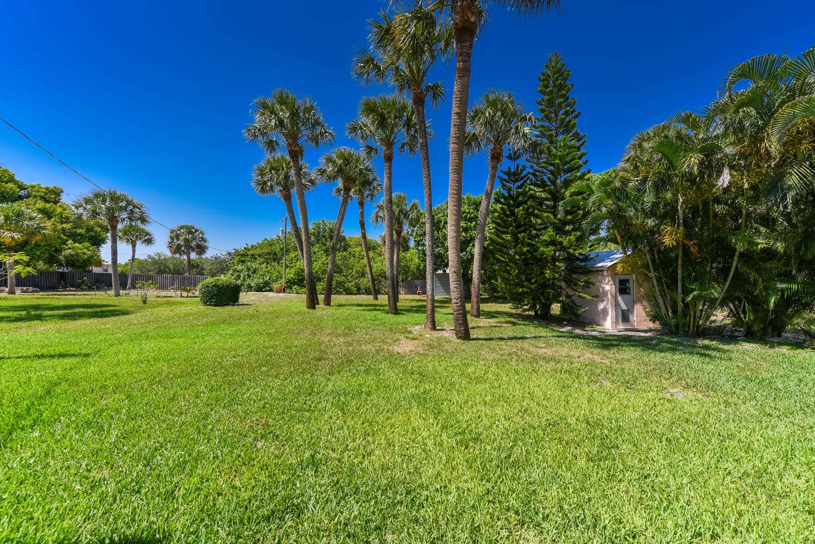 1116 NE Oceanview Circle, Jensen Beach, FL 34957