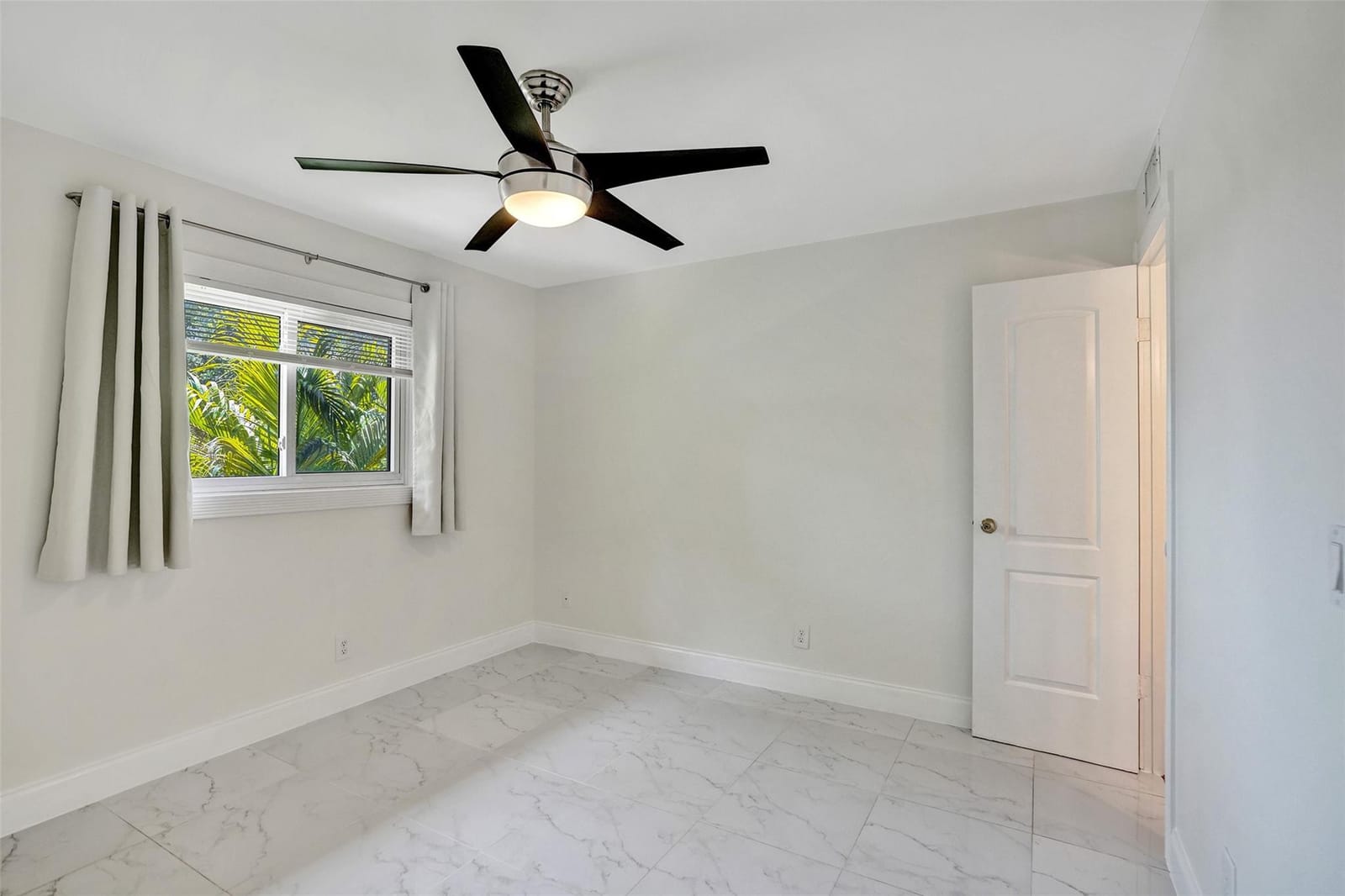 2920 NE 8th Terrace 202, Oakland Park, FL 33334 photo 15