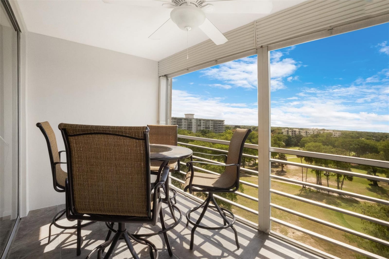 605 Oaks Drive 905, Pompano Beach, FL 33069 photo 13