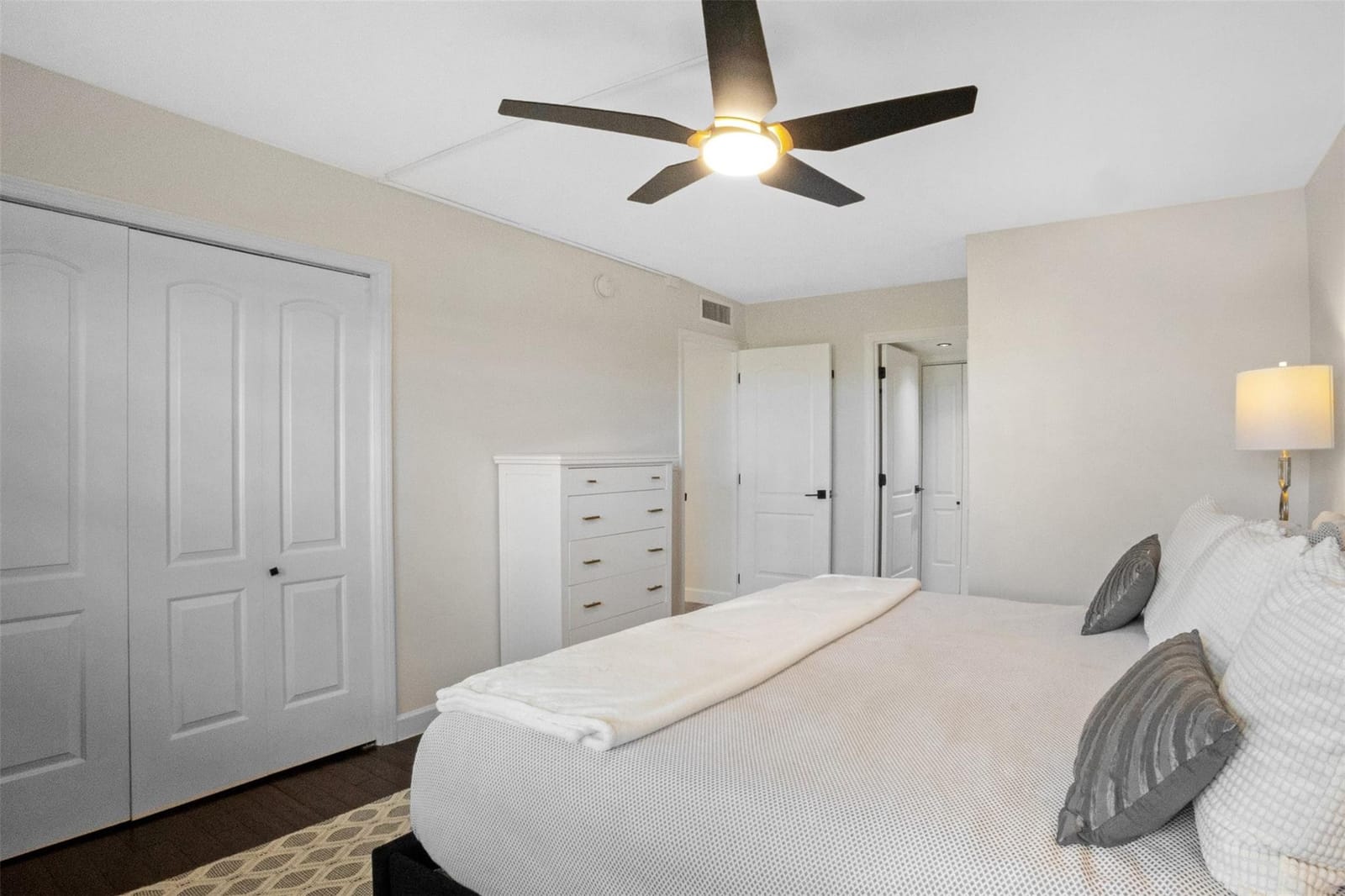 605 Oaks Drive 905, Pompano Beach, FL 33069 photo 17