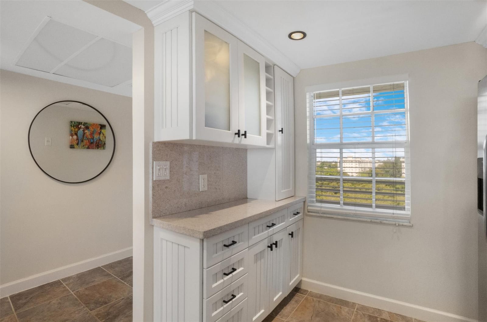 605 Oaks Drive 905 — photo 3
