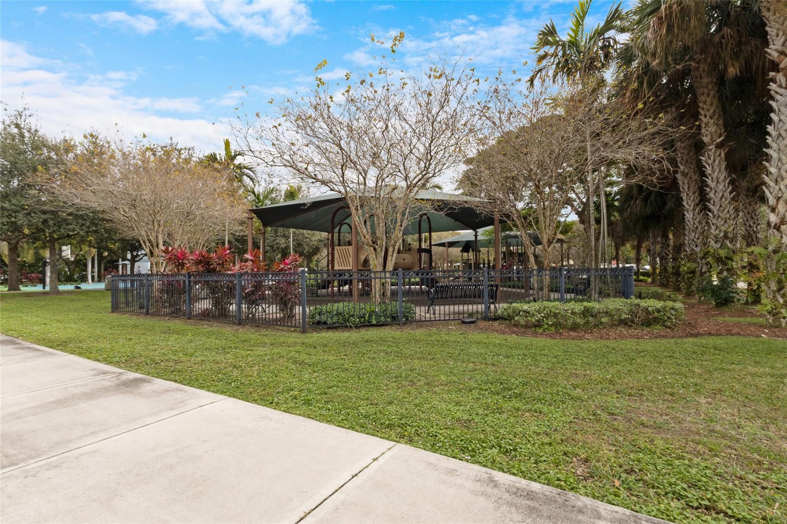 605 Oaks Drive 905, Pompano Beach, FL 33069 photo 28