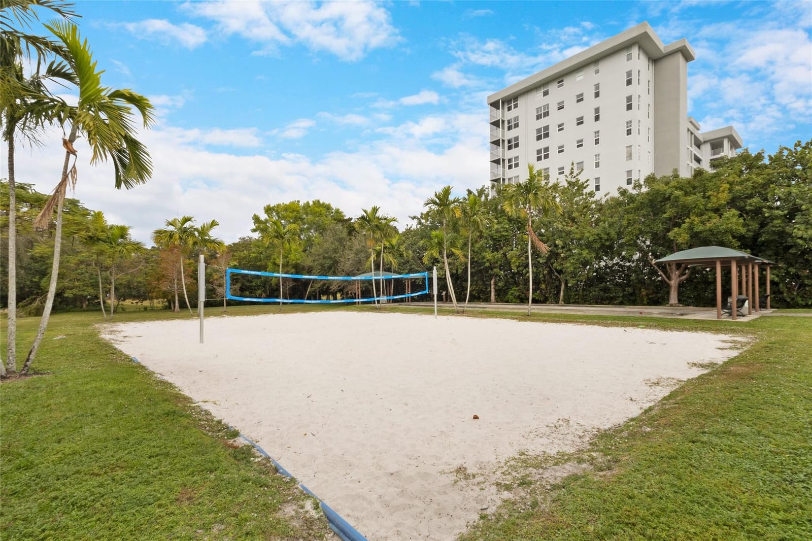 605 Oaks Drive 905, Pompano Beach, FL 33069 photo 30