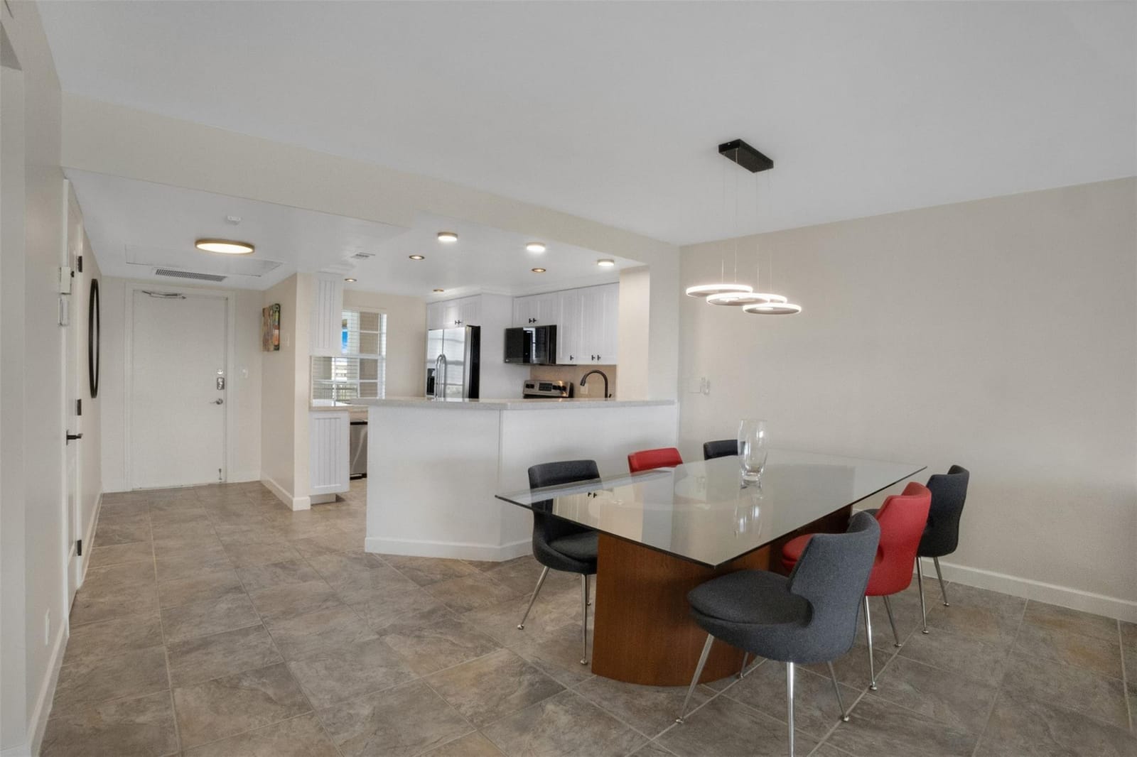 605 Oaks Drive 905 — photo 4