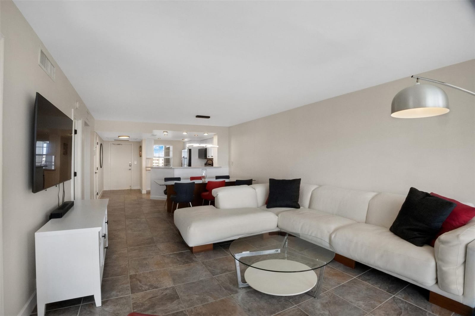 605 Oaks Drive 905 — photo 8