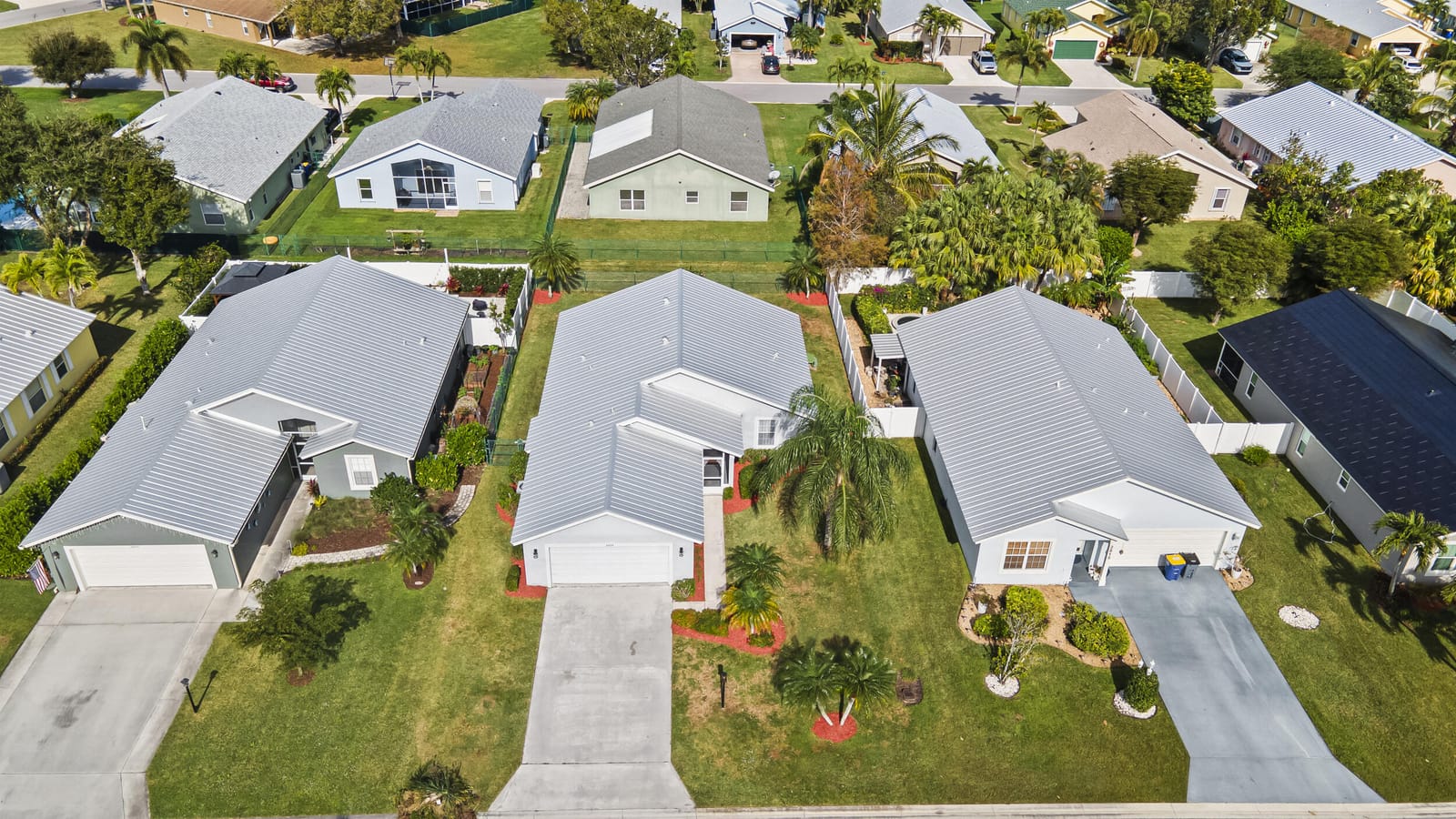 2829 SW Montego Terrace, Stuart, FL 34997 photo 2
