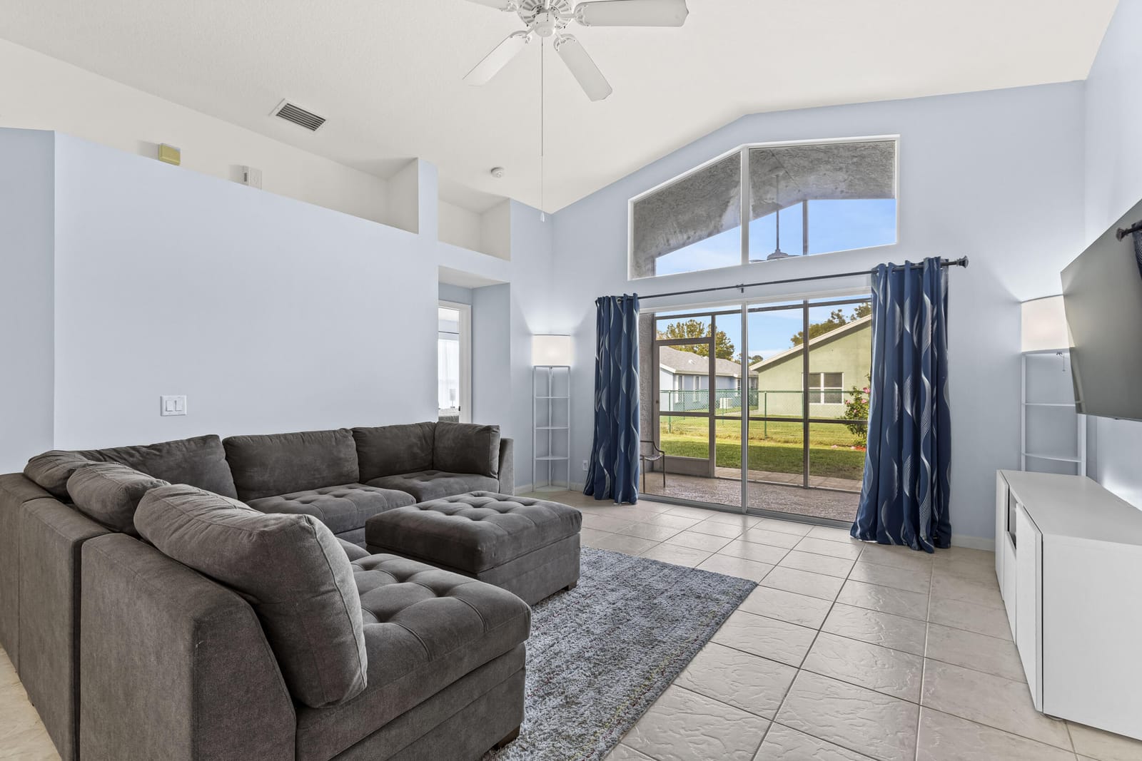2829 SW Montego Terrace, Stuart, FL 34997 photo 4