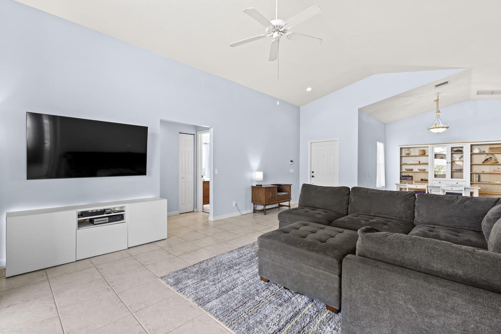 2829 SW Montego Terrace, Stuart, FL 34997 photo 5